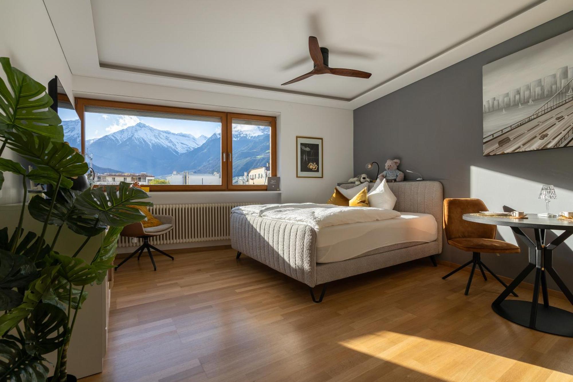 Ausblick Kleinjuwel Mit Panoramablick + Garage Apartman Merano Kültér fotó