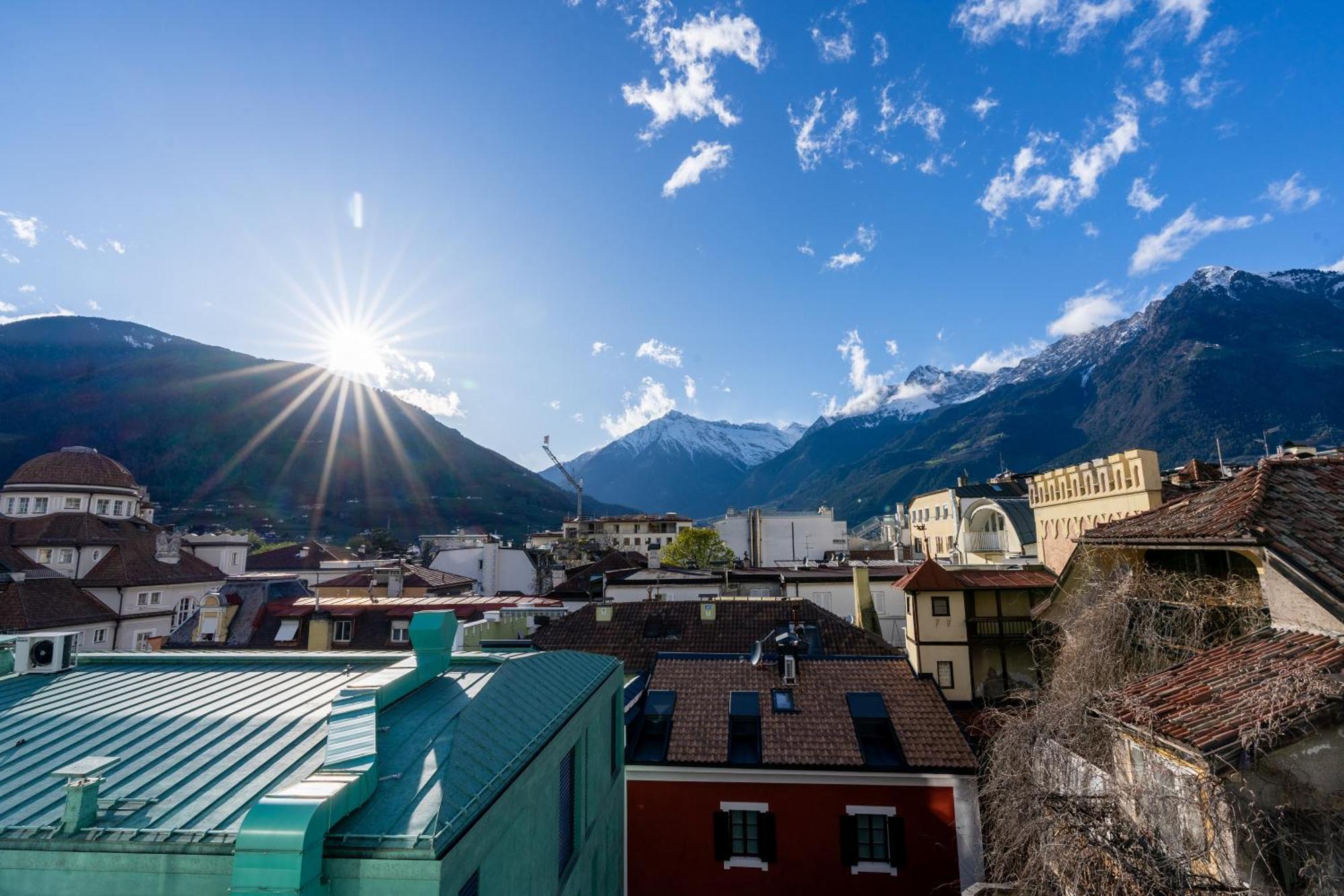 Ausblick Kleinjuwel Mit Panoramablick + Garage Apartman Merano Kültér fotó