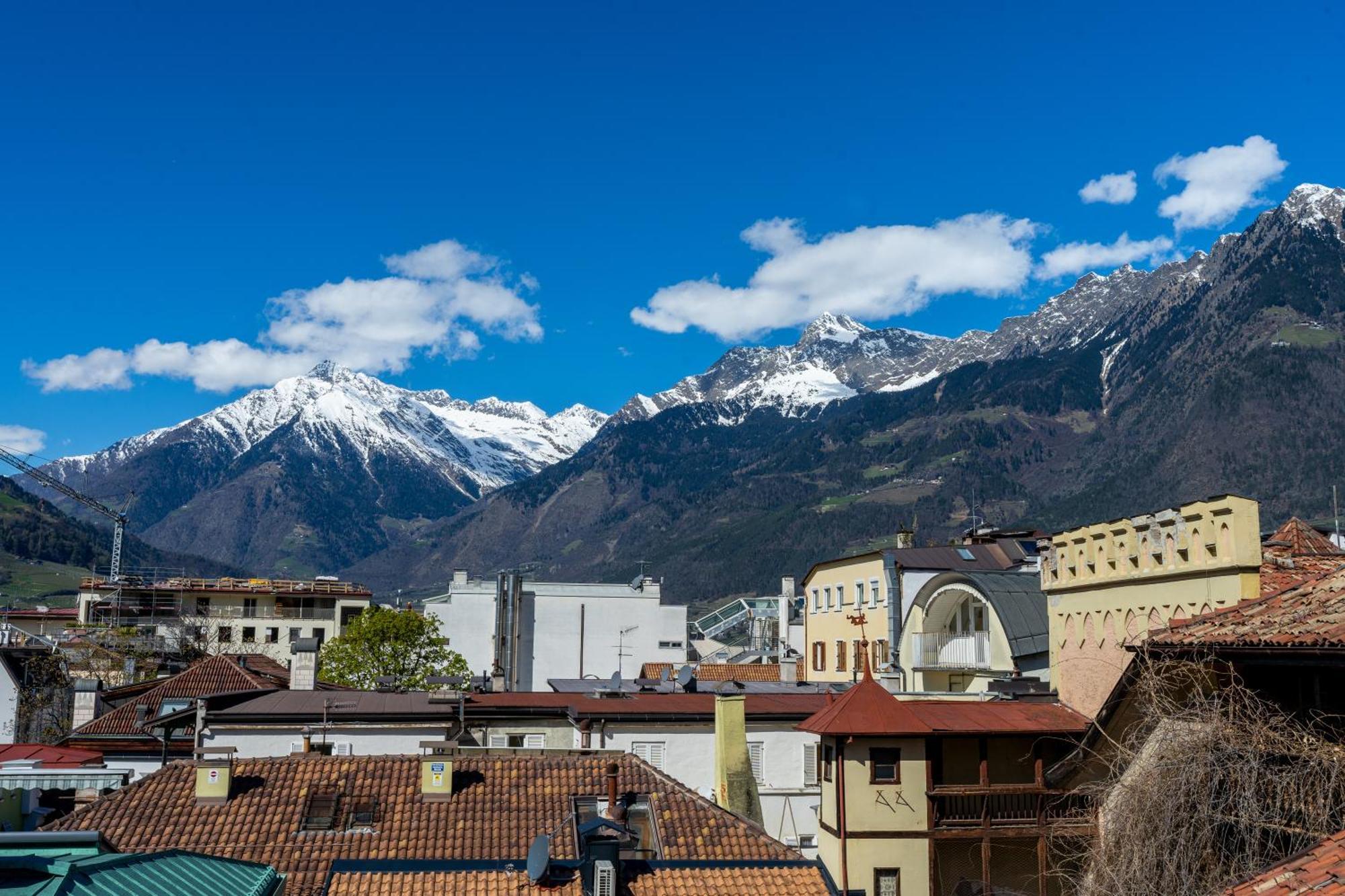 Ausblick Kleinjuwel Mit Panoramablick + Garage Apartman Merano Kültér fotó