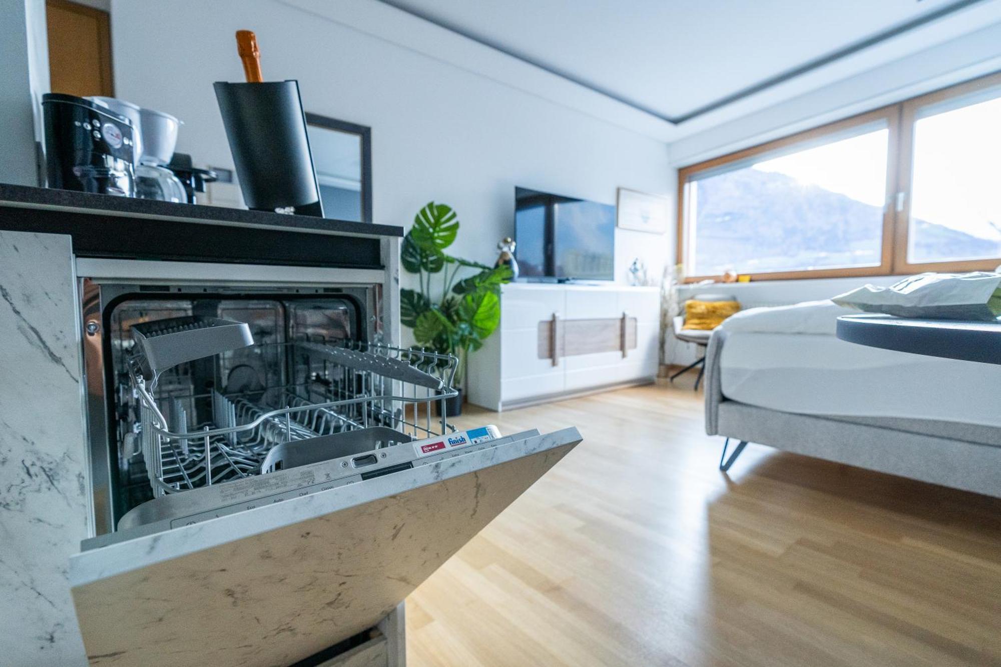 Ausblick Kleinjuwel Mit Panoramablick + Garage Apartman Merano Kültér fotó